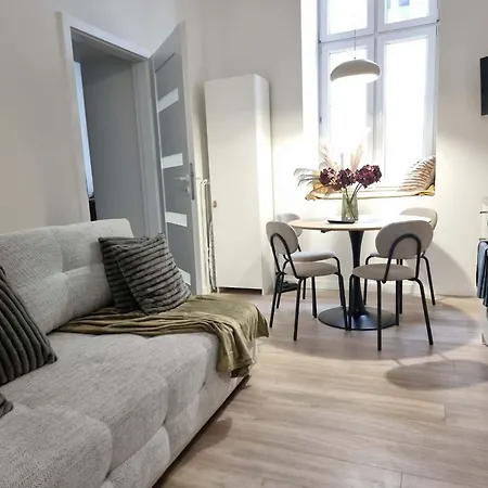 Struga 6-8 Os, Antresola, By Host Appartement *
