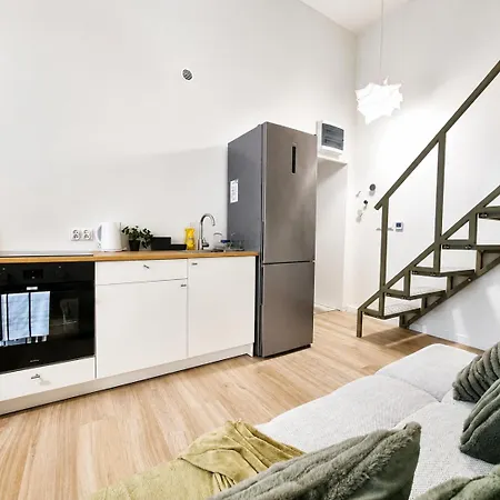 Appartement Struga 6-8 Os, Antresola, By Host